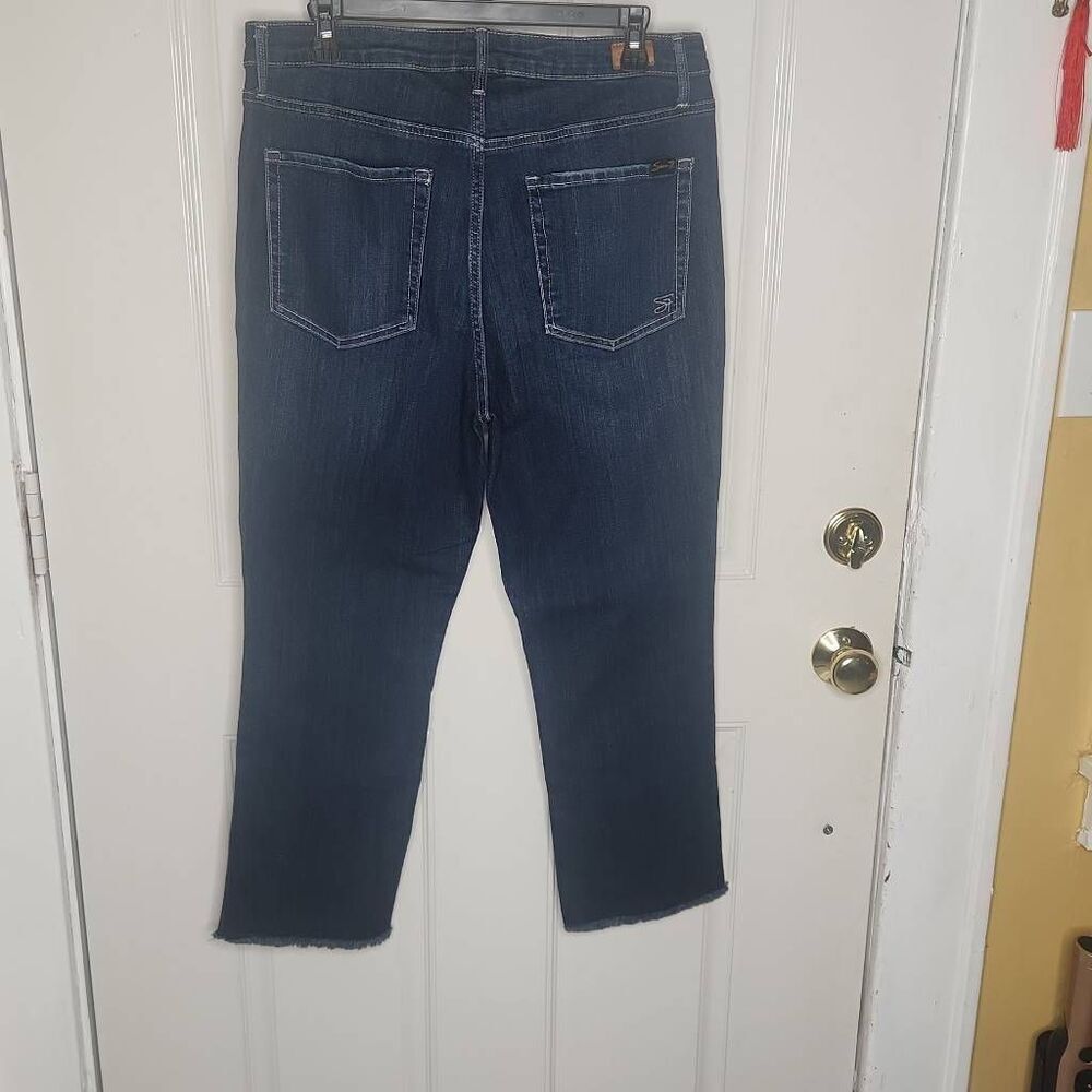 Seven7 dark denim raw hem cropped jeans women's size 12 - Picture 2 of 4